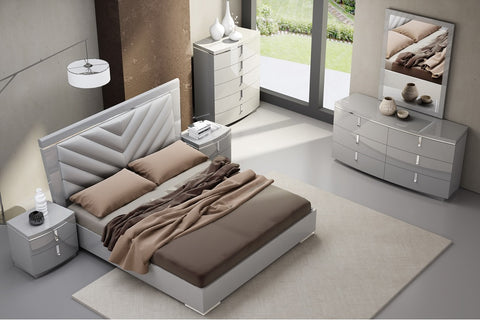 Yorkie Grey Platform Bedroom Collection